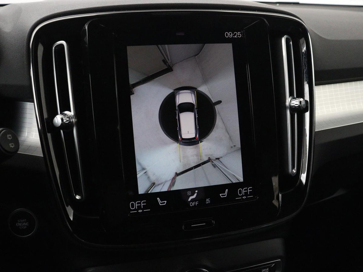 Volvo XC40 1.5 T5 Recharge Inscription Expression | Stoel & stuurverwarming | 360 Camera | Adaptive cruise | Harman/Kardon | Carplay | Navigatie | Full LED | PHEV | Plug In