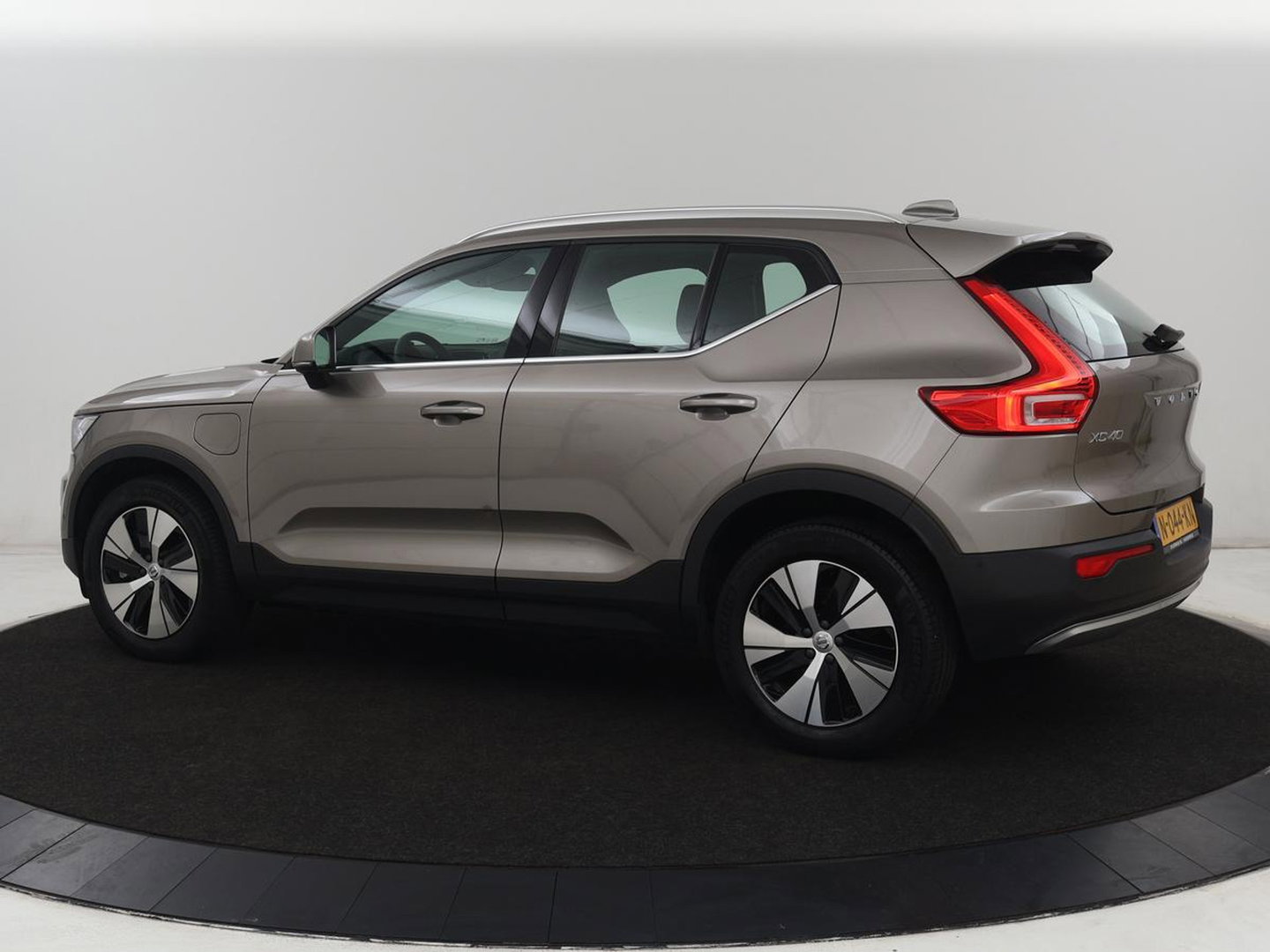 Volvo XC40 1.5 T5 Recharge Inscription Expression | Stoel & stuurverwarming | 360 Camera | Adaptive cruise | Harman/Kardon | Carplay | Navigatie | Full LED | PHEV | Plug In