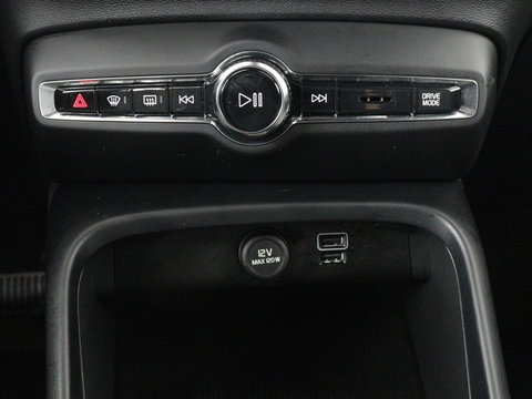 Volvo XC40 1.5 T5 Recharge Inscription Expression | Stoel & stuurverwarming | 360 Camera | Adaptive cruise | Harman/Kardon | Carplay | Navigatie | Full LED | PHEV | Plug In