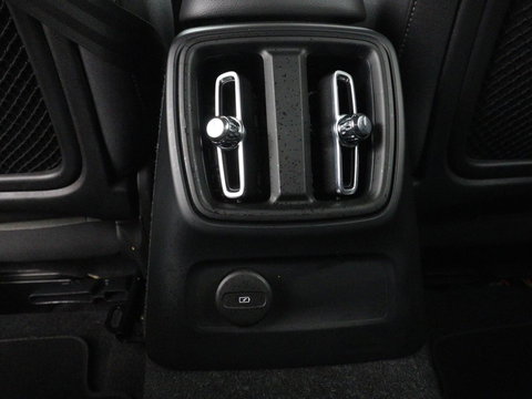Volvo XC40 1.5 T5 Recharge Inscription Expression | Stoel & stuurverwarming | 360 Camera | Adaptive cruise | Harman/Kardon | Carplay | Navigatie | Full LED | PHEV | Plug In