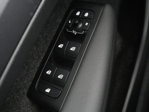 Volvo XC40 1.5 T5 Recharge Inscription Expression | Stoel & stuurverwarming | 360 Camera | Adaptive cruise | Harman/Kardon | Carplay | Navigatie | Full LED | PHEV | Plug In