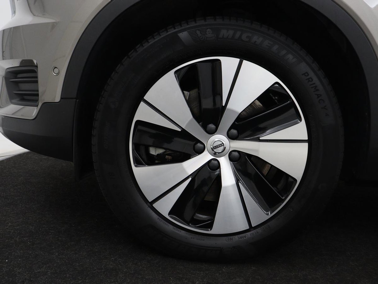 Volvo XC40 1.5 T5 Recharge Inscription Expression | Stoel & stuurverwarming | 360 Camera | Adaptive cruise | Harman/Kardon | Carplay | Navigatie | Full LED | PHEV | Plug In