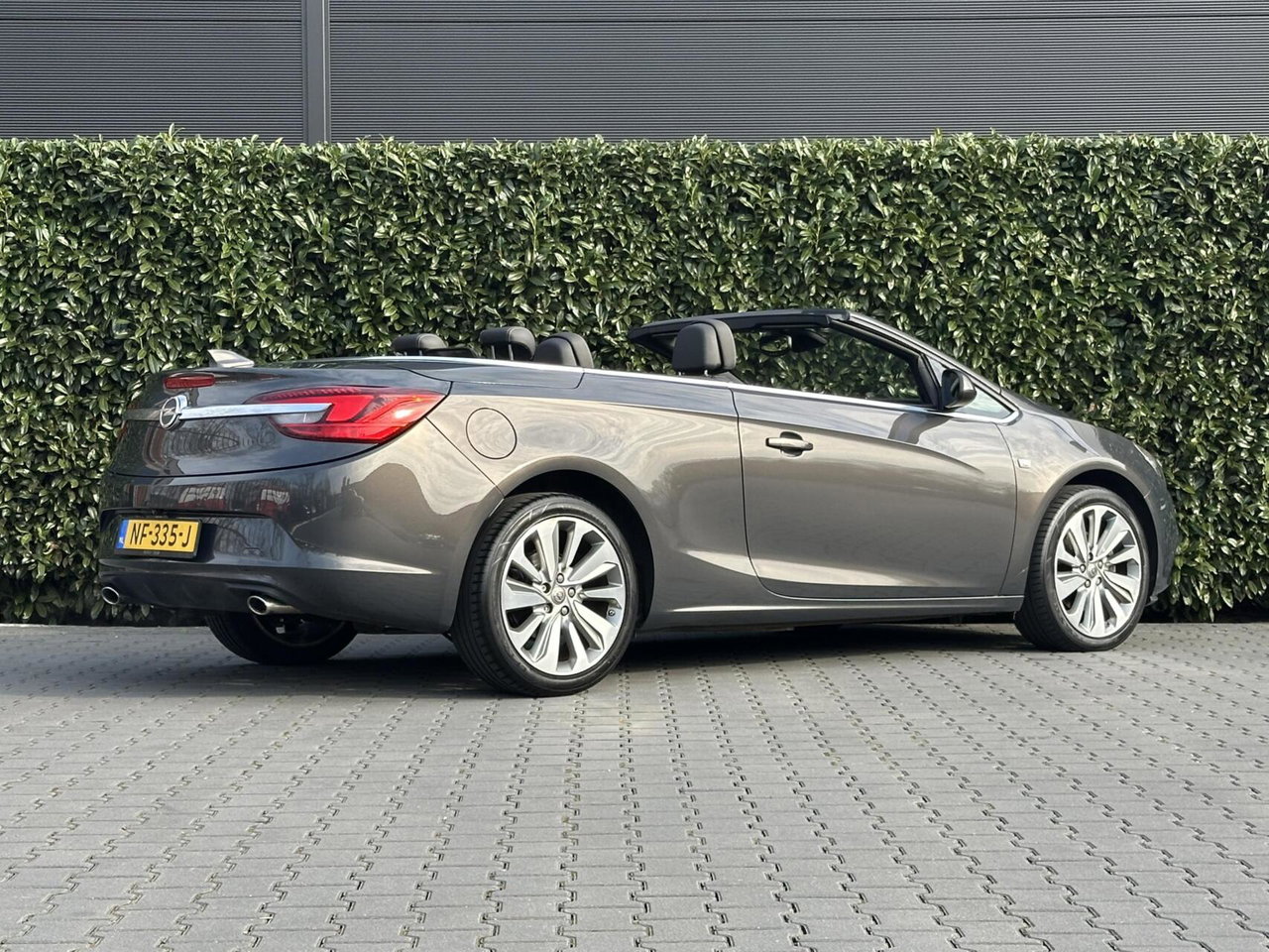 Opel Cascada