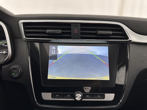 MG ZS EV Luxury 45 kWh {SOH-90%} (INCL-BTW) Aut. *PANO | LEATHER | CCS-FASTLOADER | KEYLESS | NAVI-FULLMAP | ADAPTIVE-CRUISE | CAMERA | HEATED-SPORTSEATS | CARPLAY | BLINDSPOT | DAB | LANE-ASSIST | 17''ALU*