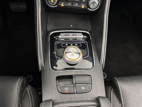 MG ZS EV Luxury 45 kWh {SOH-90%} (INCL-BTW) Aut. *PANO | LEATHER | CCS-FASTLOADER | KEYLESS | NAVI-FULLMAP | ADAPTIVE-CRUISE | CAMERA | HEATED-SPORTSEATS | CARPLAY | BLINDSPOT | DAB | LANE-ASSIST | 17''ALU*