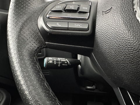 MG ZS EV Luxury 45 kWh {SOH-90%} (INCL-BTW) Aut. *PANO | LEATHER | CCS-FASTLOADER | KEYLESS | NAVI-FULLMAP | ADAPTIVE-CRUISE | CAMERA | HEATED-SPORTSEATS | CARPLAY | BLINDSPOT | DAB | LANE-ASSIST | 17''ALU*