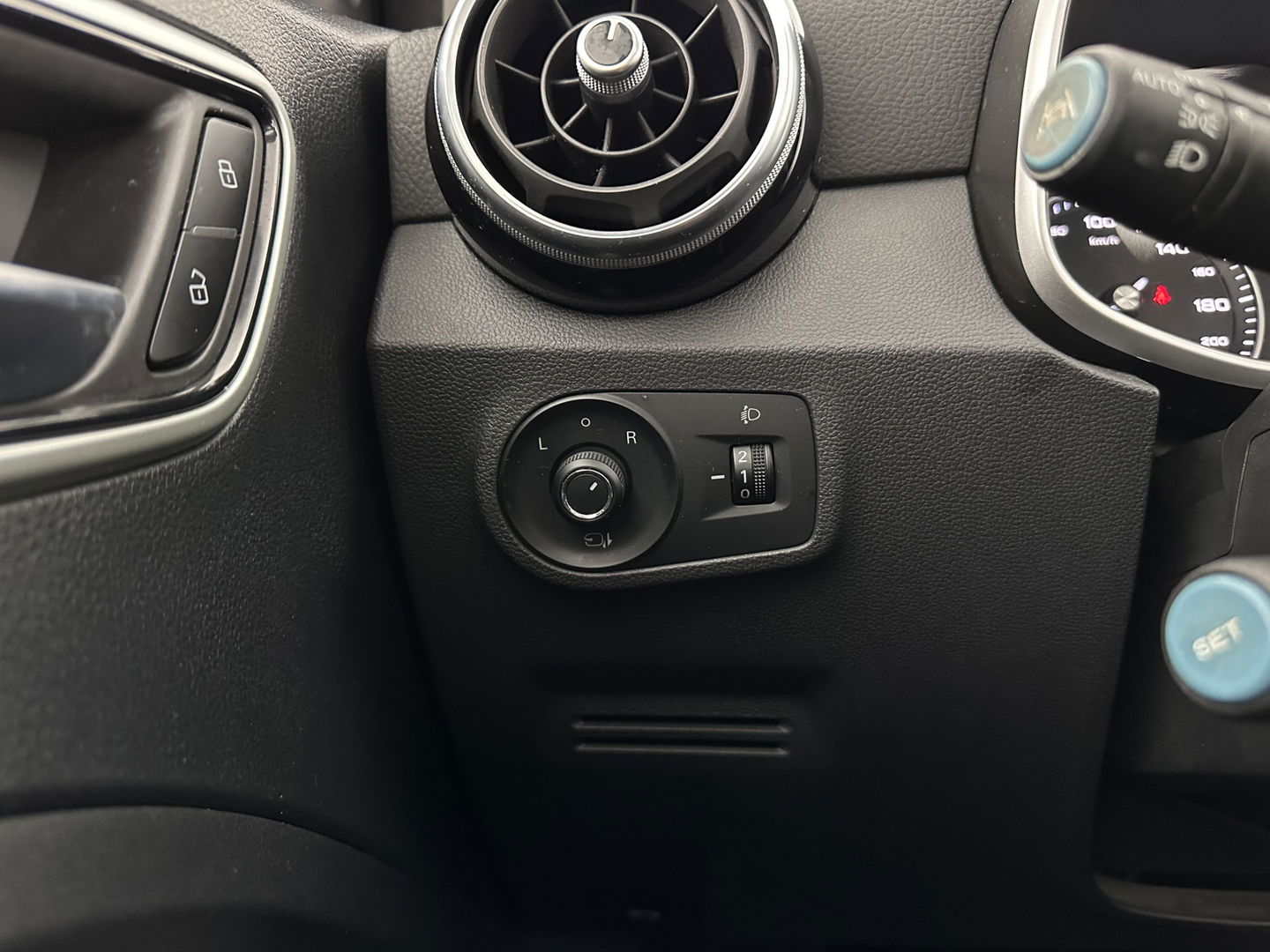 MG ZS EV Luxury 45 kWh {SOH-90%} (INCL-BTW) Aut. *PANO | LEATHER | CCS-FASTLOADER | KEYLESS | NAVI-FULLMAP | ADAPTIVE-CRUISE | CAMERA | HEATED-SPORTSEATS | CARPLAY | BLINDSPOT | DAB | LANE-ASSIST | 17''ALU*