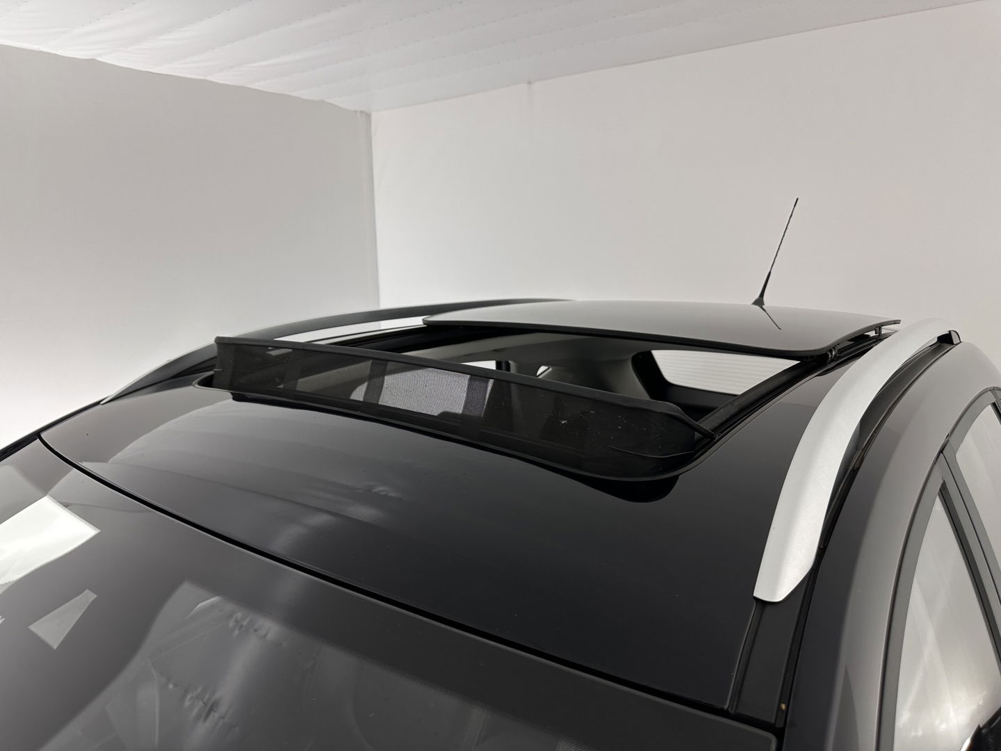 MG ZS EV Luxury 45 kWh {SOH-90%} (INCL-BTW) Aut. *PANO | LEATHER | CCS-FASTLOADER | KEYLESS | NAVI-FULLMAP | ADAPTIVE-CRUISE | CAMERA | HEATED-SPORTSEATS | CARPLAY | BLINDSPOT | DAB | LANE-ASSIST | 17''ALU*