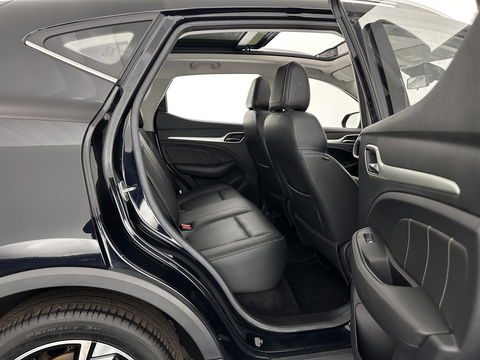 MG ZS EV Luxury 45 kWh {SOH-90%} (INCL-BTW) Aut. *PANO | LEATHER | CCS-FASTLOADER | KEYLESS | NAVI-FULLMAP | ADAPTIVE-CRUISE | CAMERA | HEATED-SPORTSEATS | CARPLAY | BLINDSPOT | DAB | LANE-ASSIST | 17''ALU*