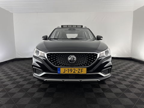 MG ZS EV Luxury 45 kWh {SOH-90%} (INCL-BTW) Aut. *PANO | LEATHER | CCS-FASTLOADER | KEYLESS | NAVI-FULLMAP | ADAPTIVE-CRUISE | CAMERA | HEATED-SPORTSEATS | CARPLAY | BLINDSPOT | DAB | LANE-ASSIST | 17''ALU*