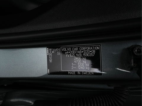 Volvo XC60 2.0 B5 Business Pro R-Design (INCL.BTW) Aut. *PANO | LUXURY-LEATHER | FULL-LEATHER | MEMORY-PACK | HEATED-SPORTSEATS | CAMERA | NAVI-FULLMAP | SHIFT-PADDLES | PRIVACY-GLASS | AIR-SUSPENSION | ECC | PDC | CRUISE | 19''ALU