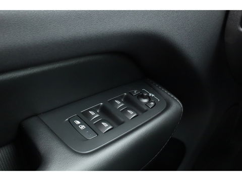 Volvo XC60 2.0 T6 Plug-in hybrid AWD Plus Bright | SOH 99.5 % | Long Range | Leer | ACC | Stoel + stuurverw. | 20 inch | camera |