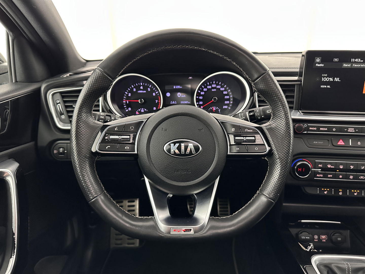 Kia ProCeed 1.0 T-GDI GT-Line (INCL-BTW) *PANO | LEATHER-ALCANTARA  | FULL-LED | SPORTSEATS | NAVI-FULLMAP | CAMERA | ECC | PRIVACYGLASS | LANE-ASSIST | DAB+ | CARPLAY | PDC | KEYLESS | CRUISE | TOWBAR | 17''ALU*