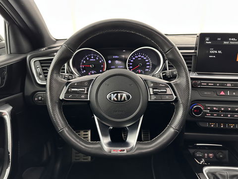 Kia ProCeed 1.0 T-GDI GT-Line (INCL-BTW) *PANO | LEATHER-ALCANTARA  | FULL-LED | SPORTSEATS | NAVI-FULLMAP | CAMERA | ECC | PRIVACYGLASS | LANE-ASSIST | DAB+ | CARPLAY | PDC | KEYLESS | CRUISE | TOWBAR | 17''ALU*