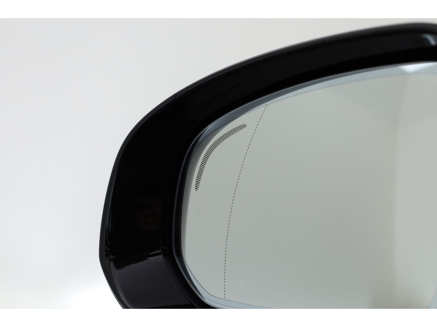 Volvo XC60 T6 Plug-in hybrid Plus Black Edition | Facelift | Pano | Harman Kardon | Memory Seats | 360cam | Blis | Pilot Assist | 21''