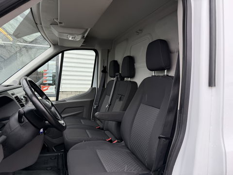 Ford Transit 310 2.0 TDCI L2H2 Trend / vaste prijs rijklaar € 18.950 ex btw / euro 6 / bpm vrij / lease vanaf € 319 / imperial + trap / airco / cruise / pdc voor en achter / trekhaak 2450 kg