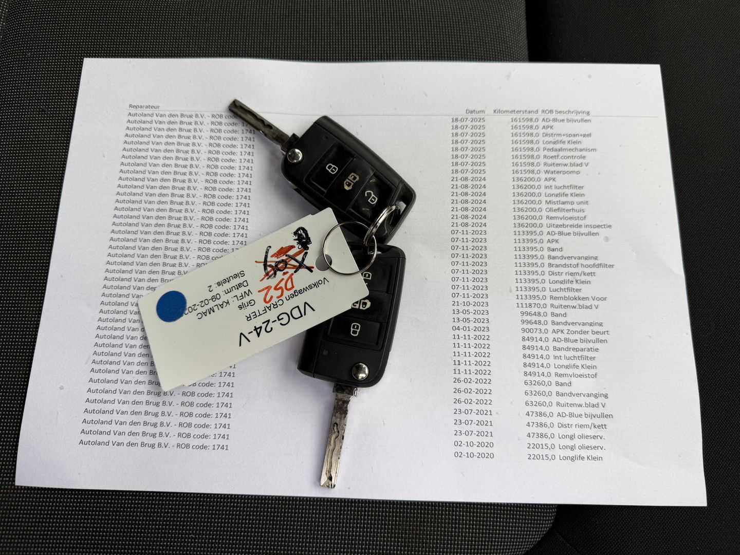 Volkswagen Crafter 35 2.0 TDI L3H2 Comfortline ( voorheen L2H1 ) / vaste prijs rijklaar € 17.950 ex btw / euro 6 / bpm vrij / lease vanaf € 302 / zilver metallic / airco / cruise / navigatie !