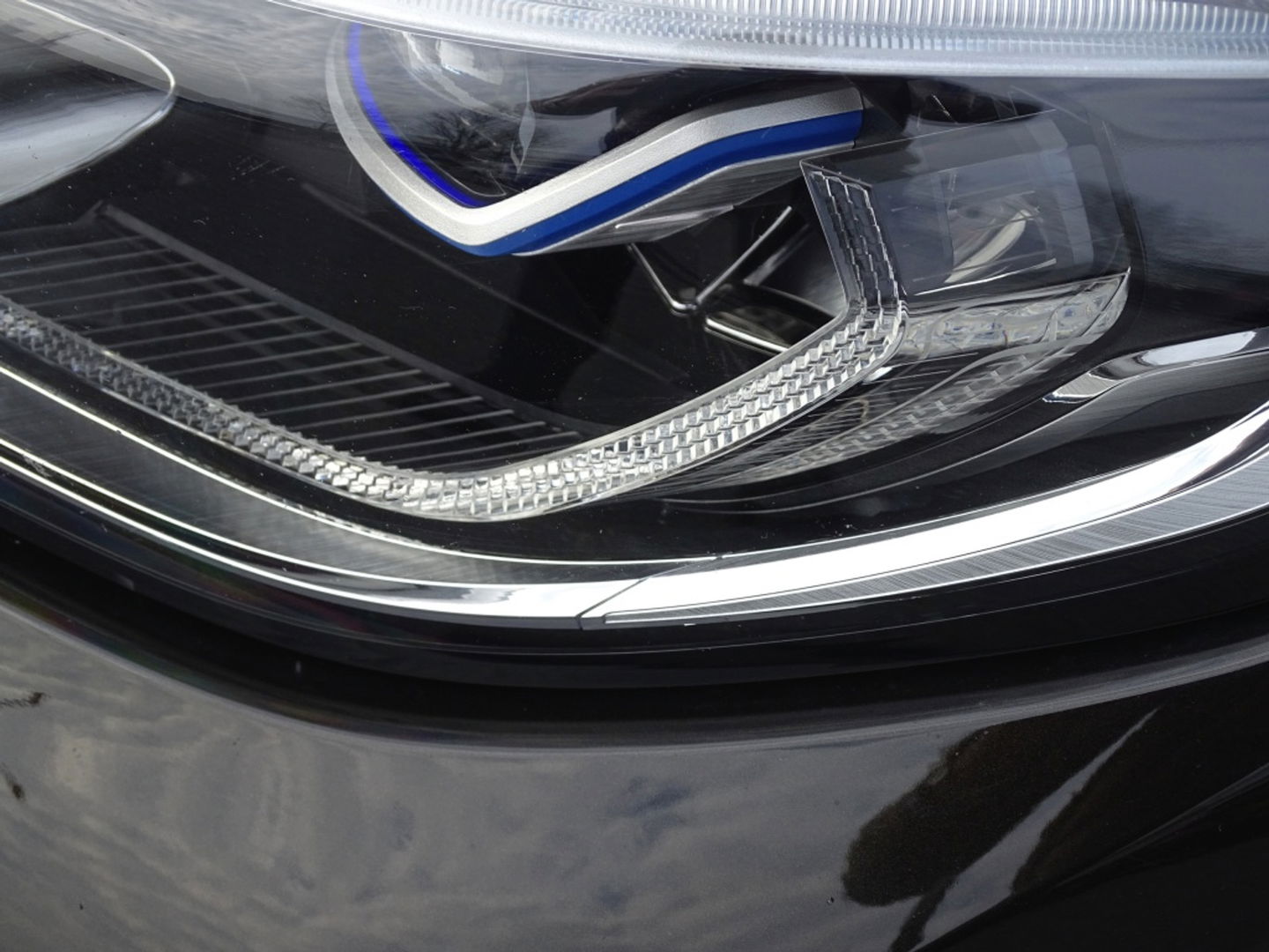 BMW 3-serie 330e 292PK / High Executive / Individual / Luxury Line