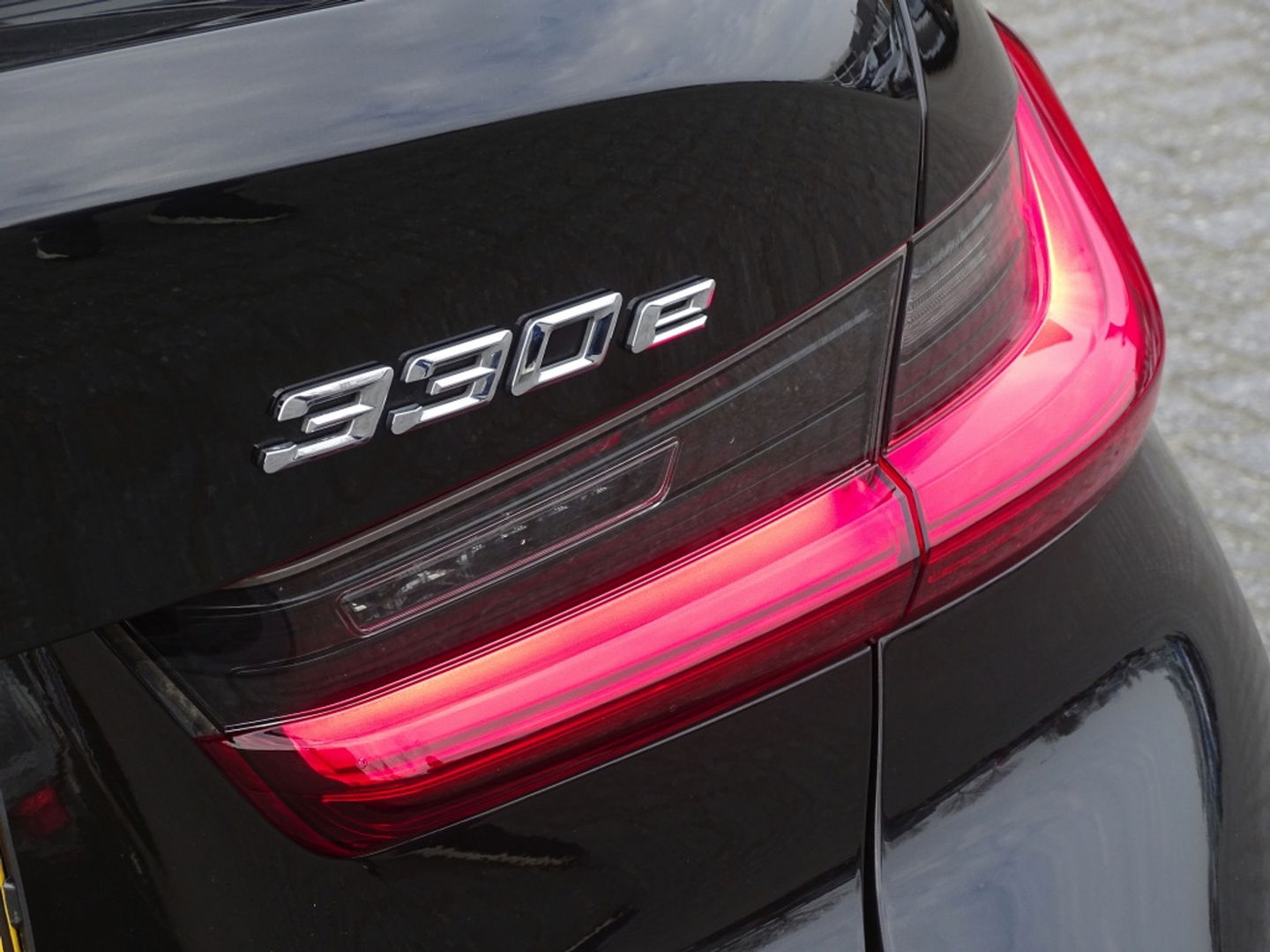 BMW 3-serie 330e 292PK / High Executive / Individual / Luxury Line