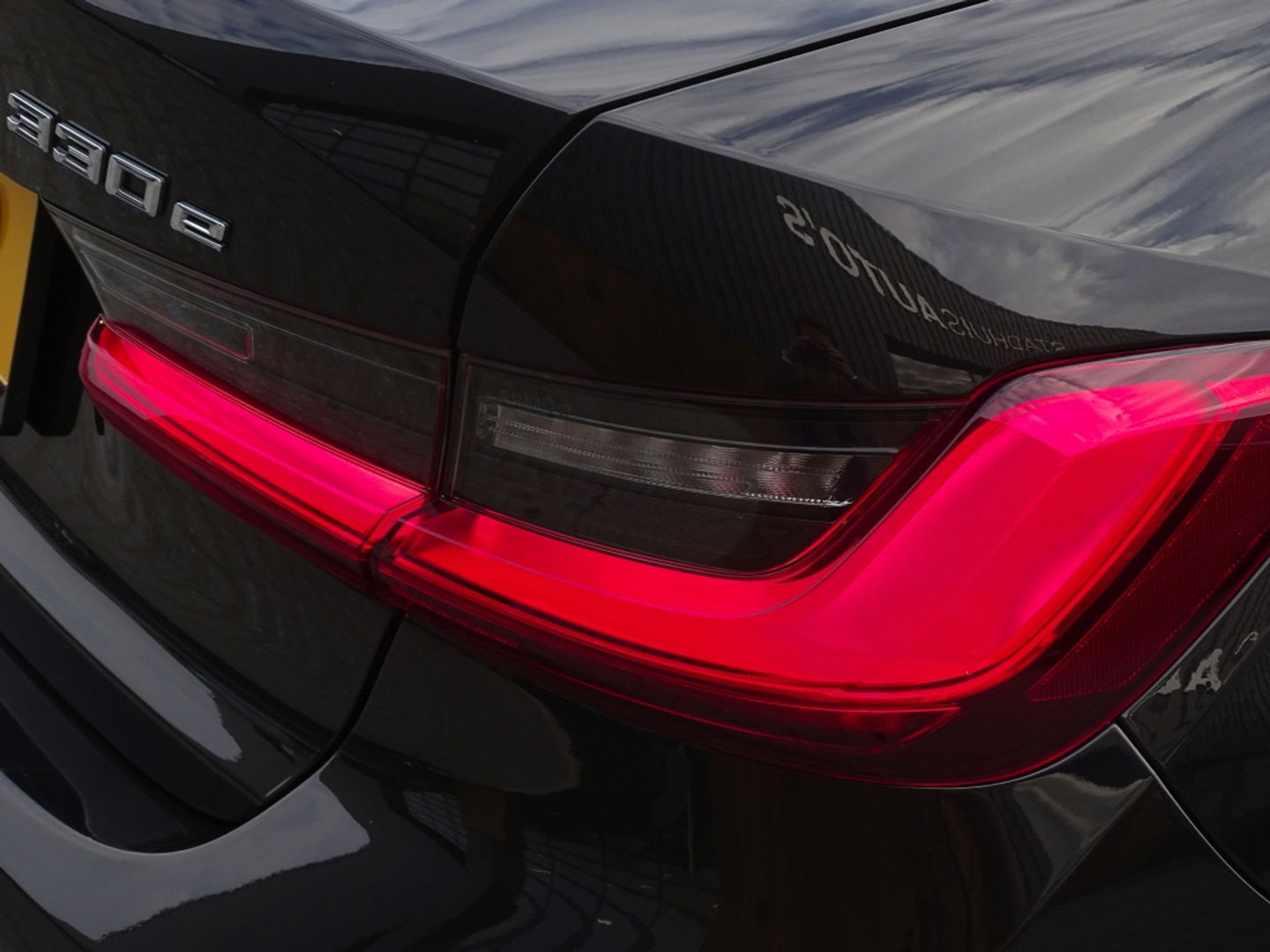 BMW 3-serie 330e 292PK / High Executive / Individual / Luxury Line