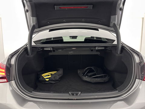 Mercedes-Benz A-Klasse 250 e AMG Limited Business Solution (Plug-in) (INCL-BTW) *PANO | LEATHER-MICROFIBRE | FULL-LED | AMBIENTLIGHT | HEATED-SPORTSEATS | WIDESCREEN-DIGICOCKPIT | DAB+ | NAVI-FULLMAP | CAMERA | PRIVACYGLASS | LANE-ASSIST | DYNAMIC-SELECT | 18'