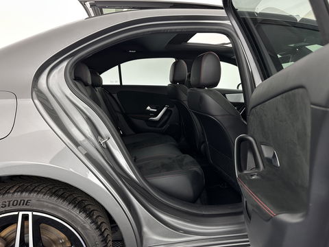 Mercedes-Benz A-Klasse 250 e AMG Limited Business Solution (Plug-in) (INCL-BTW) *PANO | LEATHER-MICROFIBRE | FULL-LED | AMBIENTLIGHT | HEATED-SPORTSEATS | WIDESCREEN-DIGICOCKPIT | DAB+ | NAVI-FULLMAP | CAMERA | PRIVACYGLASS | LANE-ASSIST | DYNAMIC-SELECT | 18'