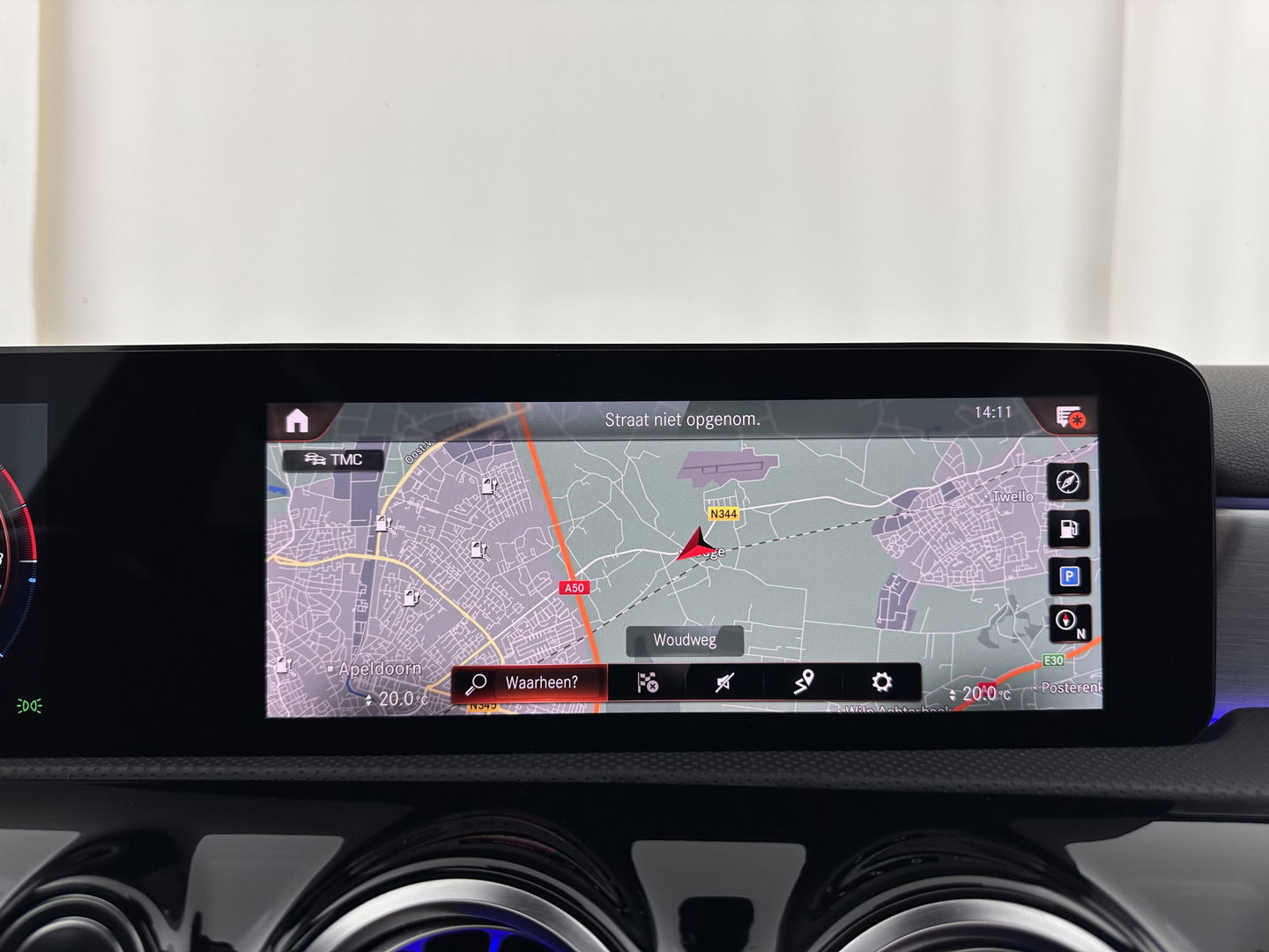 Mercedes-Benz A-Klasse 250 e AMG Limited Business Solution (Plug-in) (INCL-BTW) *PANO | LEATHER-MICROFIBRE | FULL-LED | AMBIENTLIGHT | HEATED-SPORTSEATS | WIDESCREEN-DIGICOCKPIT | DAB+ | NAVI-FULLMAP | CAMERA | PRIVACYGLASS | LANE-ASSIST | DYNAMIC-SELECT | 18'