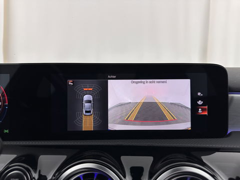 Mercedes-Benz A-Klasse 250 e AMG Limited Business Solution (Plug-in) (INCL-BTW) *PANO | LEATHER-MICROFIBRE | FULL-LED | AMBIENTLIGHT | HEATED-SPORTSEATS | WIDESCREEN-DIGICOCKPIT | DAB+ | NAVI-FULLMAP | CAMERA | PRIVACYGLASS | LANE-ASSIST | DYNAMIC-SELECT | 18'