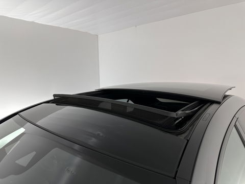 Mercedes-Benz A-Klasse 250 e AMG Limited Business Solution (Plug-in) (INCL-BTW) *PANO | LEATHER-MICROFIBRE | FULL-LED | AMBIENTLIGHT | HEATED-SPORTSEATS | WIDESCREEN-DIGICOCKPIT | DAB+ | NAVI-FULLMAP | CAMERA | PRIVACYGLASS | LANE-ASSIST | DYNAMIC-SELECT | 18'