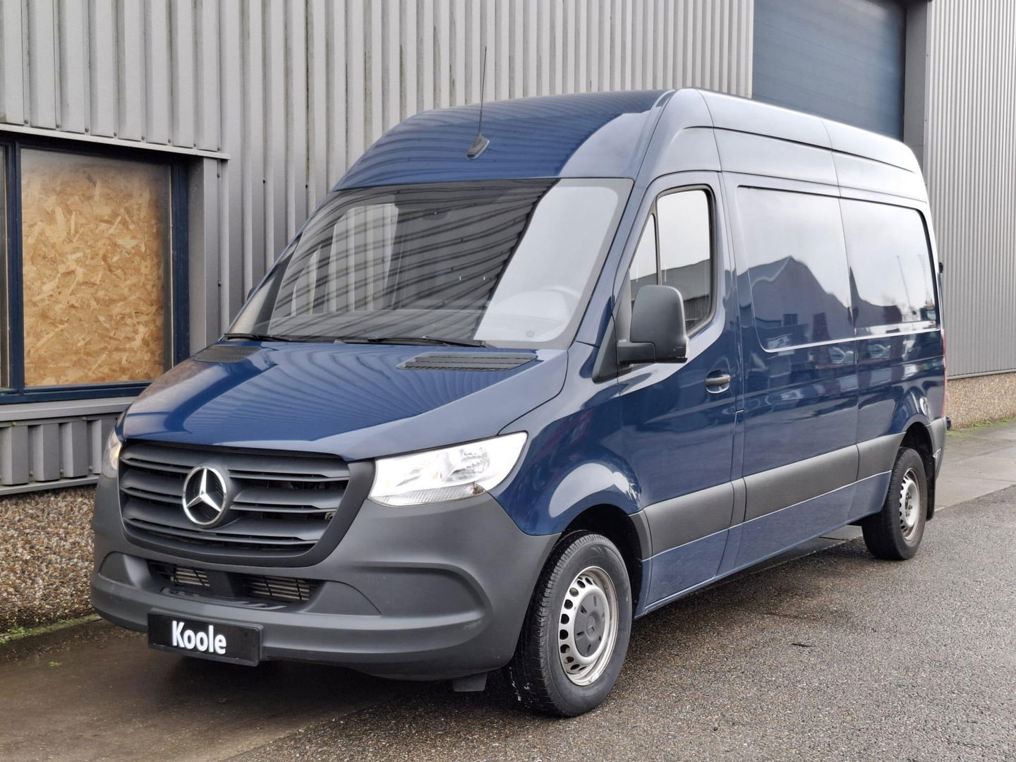 Mercedes-Benz Sprinter 311 CDI GB L2 FWD Functional 3.5T / AIRCO / CAMERA / 3 ZITS / DEALER ONDERHOUDEN / NAVI