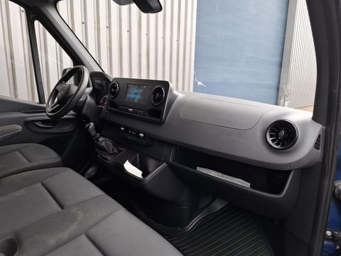 Mercedes-Benz Sprinter 311 CDI GB L2 FWD Functional 3.5T / AIRCO / CAMERA / 3 ZITS / DEALER ONDERHOUDEN / NAVI