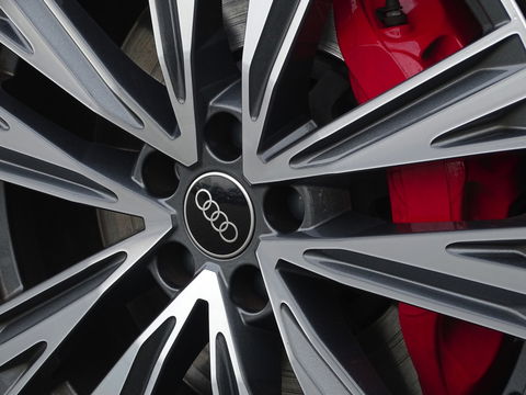 Audi A6 Sedan 55 TFSI e 367PK quattro S line / 2024 / B&O / laser / 360°