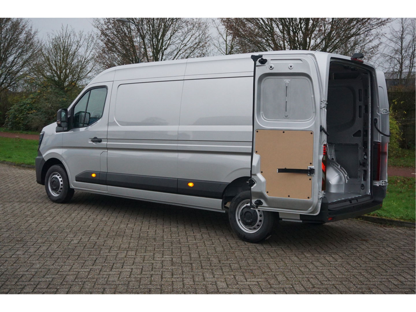 Renault Master T35 170PK L3H2 BPM VRIJ!! 10" R-Link Navi, Camera, LED 270Gr Deur!! NR. 650