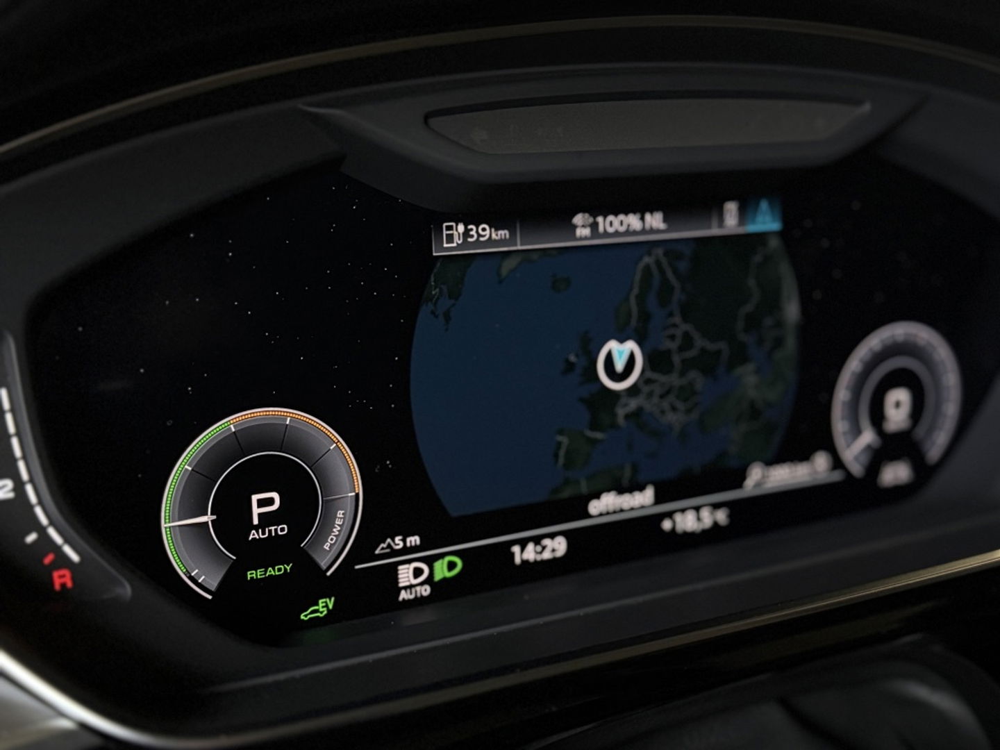 Audi A8 60 TFSIe 449PK Quattro / B&O / Laser / Massage