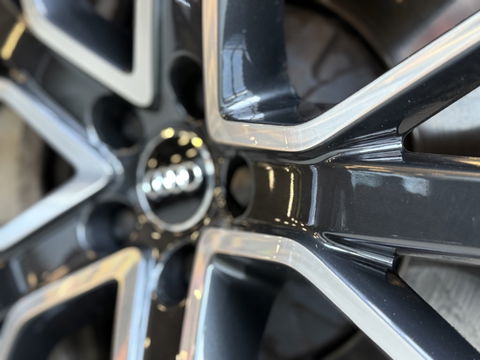 Audi A8 60 TFSIe 449PK Quattro / B&O / Laser / Massage