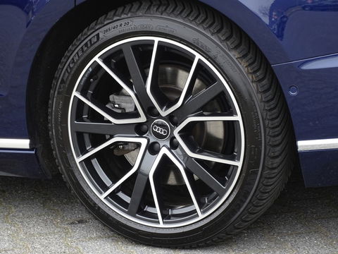 Audi A8 60 TFSIe 449PK Quattro / B&O / Laser / Massage