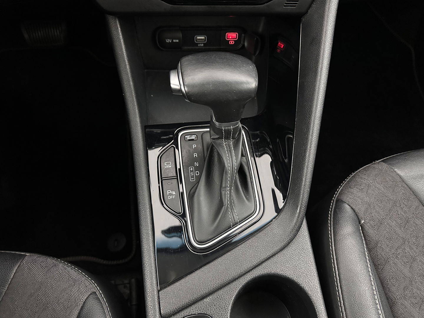 Kia Niro 1.6 GDi Hybrid Dynamic Line (INCL-BTW) Aut* LEATHER-FABRIC | NAVI-FULLMAP | CAMERA | DAB+ | KEYLESS | ECC | DIGI-COCKPIT | ADAPTIVE-CRUISE | HIFTPADDLES | LANE-ASSIST | PDC | 16''ALU*