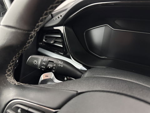 Kia Niro 1.6 GDi Hybrid Dynamic Line (INCL-BTW) Aut* LEATHER-FABRIC | NAVI-FULLMAP | CAMERA | DAB+ | KEYLESS | ECC | DIGI-COCKPIT | ADAPTIVE-CRUISE | HIFTPADDLES | LANE-ASSIST | PDC | 16''ALU*