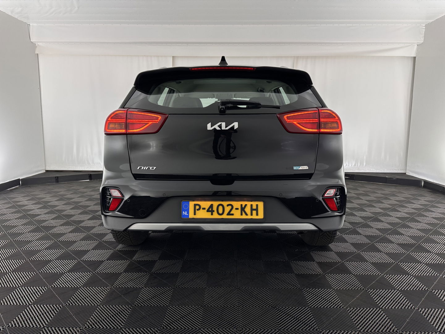 Kia Niro 1.6 GDi Hybrid Dynamic Line (INCL-BTW) Aut* LEATHER-FABRIC | NAVI-FULLMAP | CAMERA | DAB+ | KEYLESS | ECC | DIGI-COCKPIT | ADAPTIVE-CRUISE | HIFTPADDLES | LANE-ASSIST | PDC | 16''ALU*