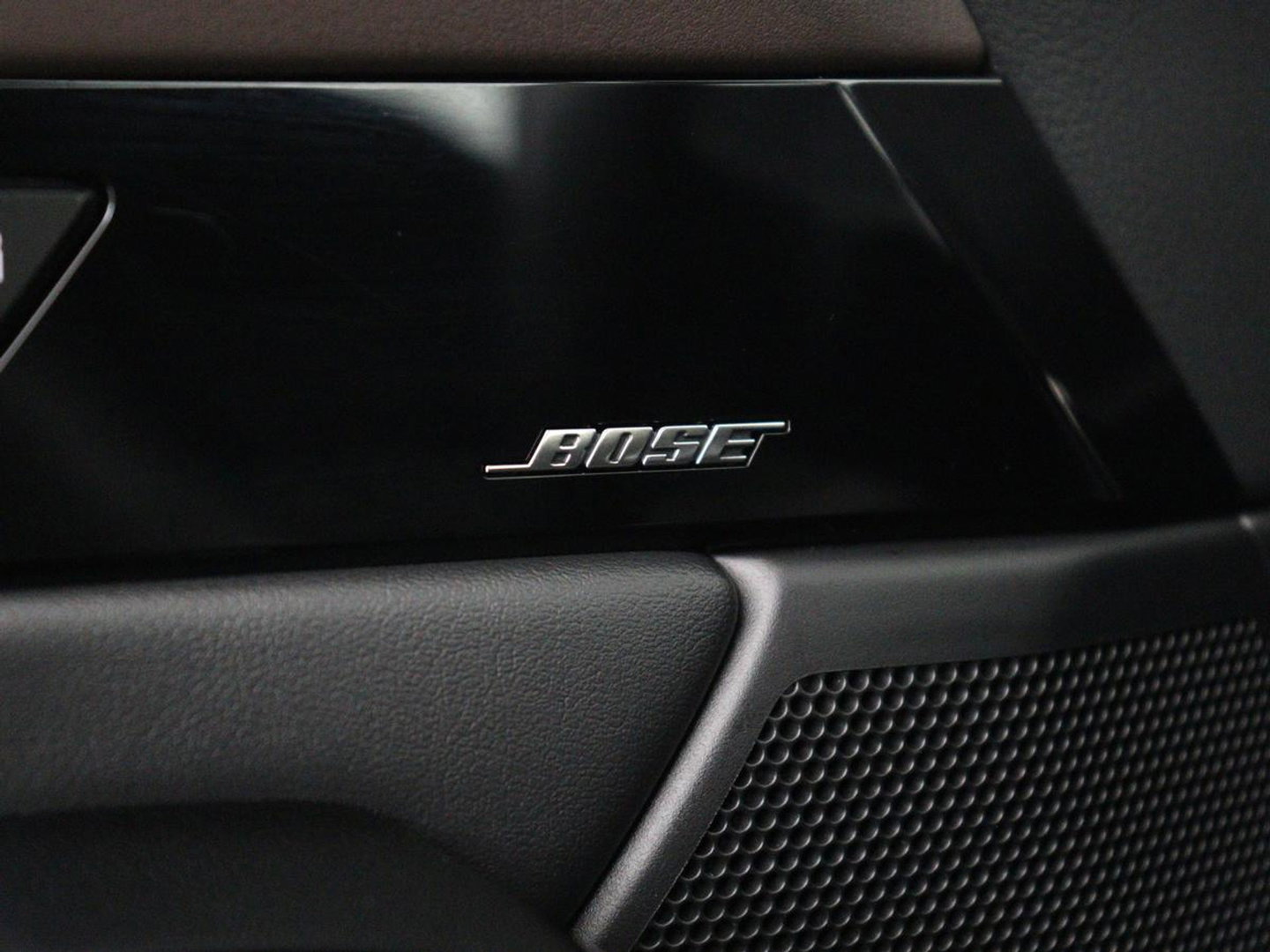 Mazda CX-30 2.0 e-SkyActiv-X M Hybrid Luxury | Leder | Stoelverwarming | Head-Up | Adaptive cruise | Camera | BOSE Sound | Carplay | Navigatie | Keyless | Full LED | Memory | Parkeerhulp