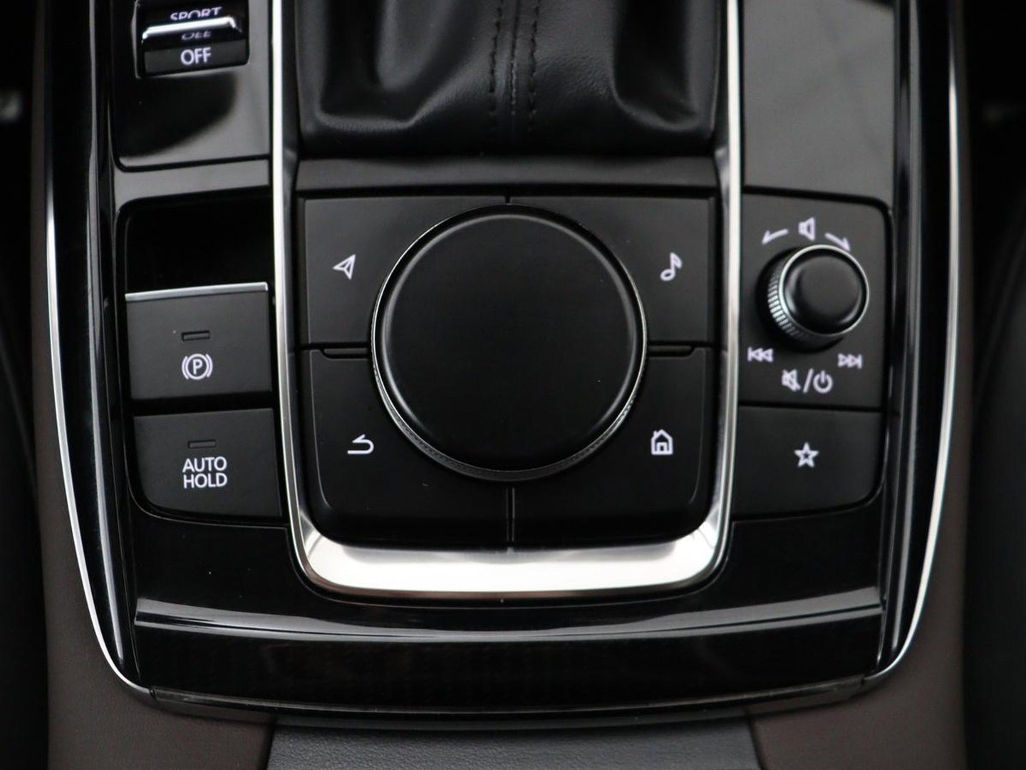 Mazda CX-30 2.0 e-SkyActiv-X M Hybrid Luxury | Leder | Stoelverwarming | Head-Up | Adaptive cruise | Camera | BOSE Sound | Carplay | Navigatie | Keyless | Full LED | Memory | Parkeerhulp