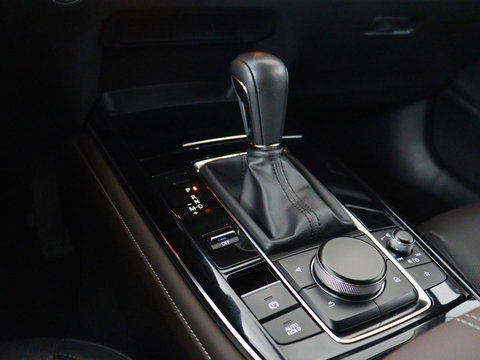 Mazda CX-30 2.0 e-SkyActiv-X M Hybrid Luxury | Leder | Stoelverwarming | Head-Up | Adaptive cruise | Camera | BOSE Sound | Carplay | Navigatie | Keyless | Full LED | Memory | Parkeerhulp