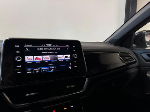 Volkswagen T-Roc 2.0 TSI 4Motion R-Line PANO KEYLESS CAM