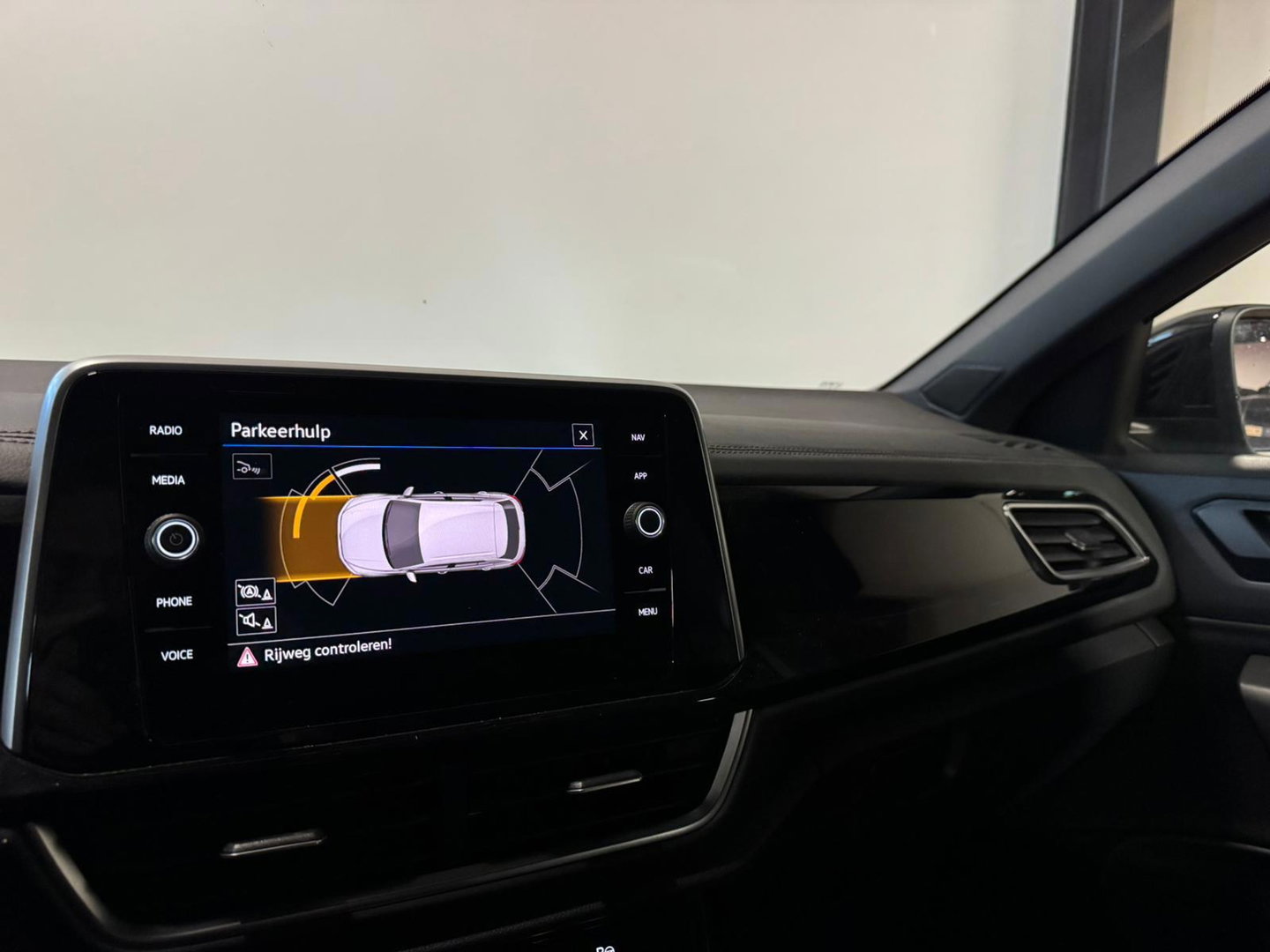 Volkswagen T-Roc 2.0 TSI 4Motion R-Line PANO KEYLESS CAM