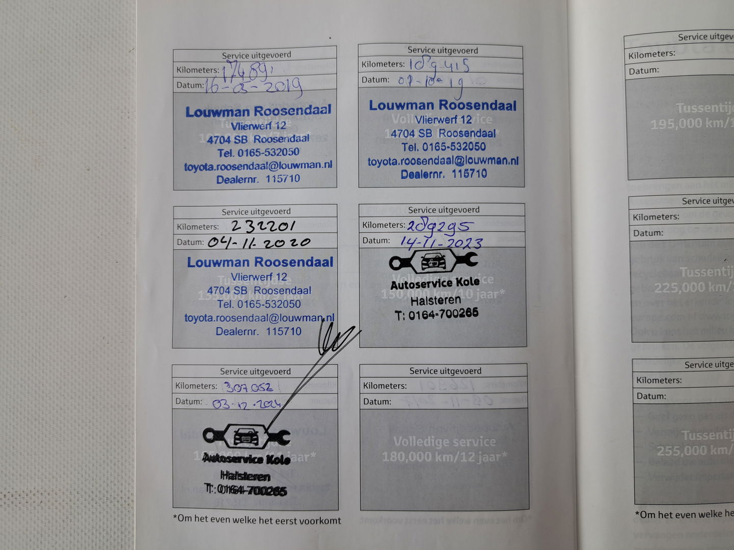 Toyota Auris Touring Sports 1.8 Hybrid Lease Aut. *PANO | NAVI-FULLMAP | KEYLESS | CAMERA | COMFORTSEATS | ECC | PDC | CRUISE | TOWBAR | 16''ALU*