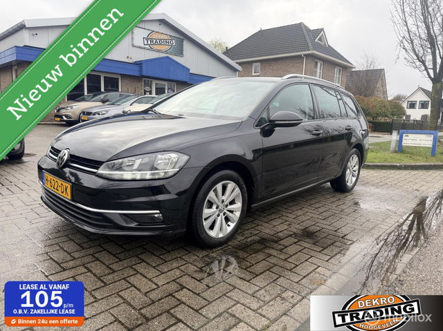 Volkswagen Golf - 1.6 TDI Business Highline Virtual Cockpit