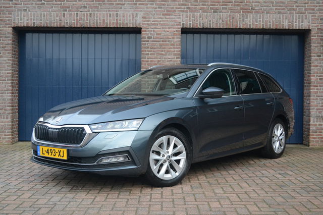 Škoda Octavia - Combi 1.0 e-TSI DSG Automaat Business Edition | Trekhaak | Stoelverwarming | Keyless | Virtual Cockpit | Cruise | Carplay/Android Auto