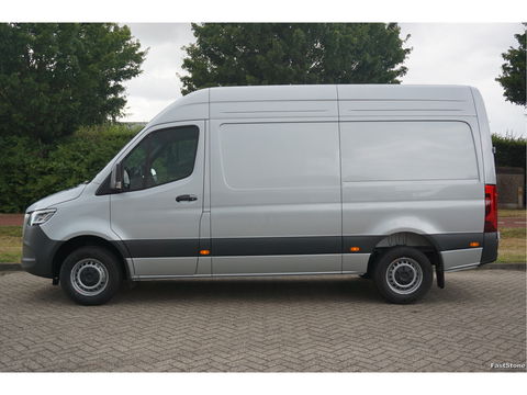 Mercedes-Benz Sprinter 317CDI Pro L2H2 BPM VRIJ!! 10.25" Mbux Cam, Gev. Stoel, 3.5T Trekgewicht, LED!! NR. A052*