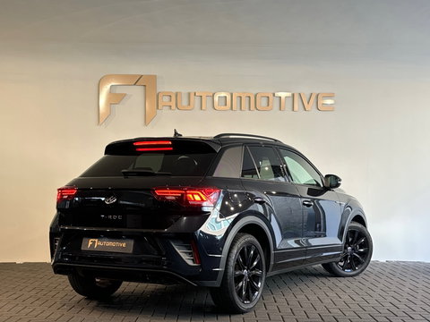 Volkswagen T-Roc 1.5 TSI R-Line Keyless|Camera|IQ|ACC|CarPlay