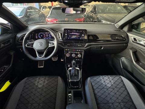 Volkswagen T-Roc 1.5 TSI R-Line Keyless|Camera|IQ|ACC|CarPlay
